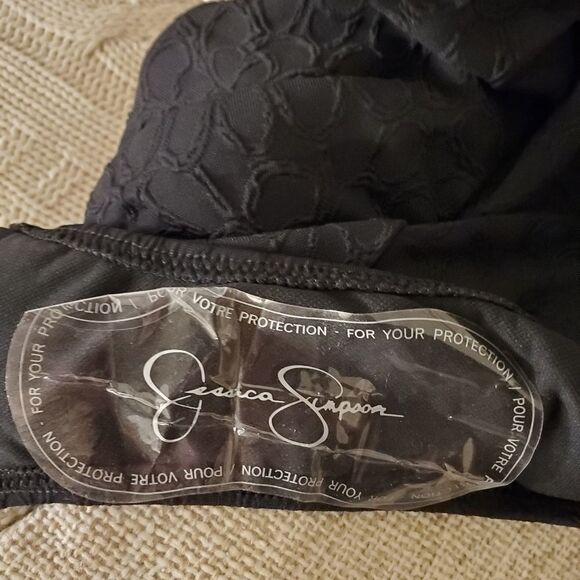 Jessica Simpson Rose Bay Textured One-Piece NEW - Picture 9 of 11